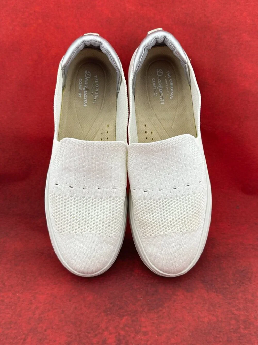 DEARFOAMS COMFORT SOPHIE SLIP-ON STRETCH WOMEN'S SNEAKER  WHITE SIZE 10.5
